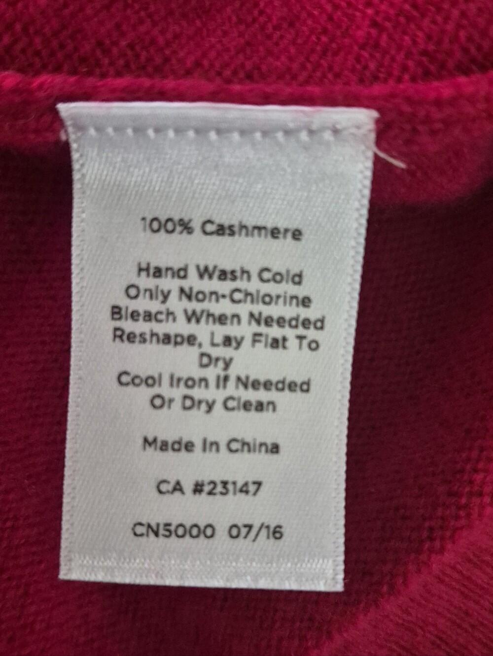 TALBOTS 100% Pure Cashmere Red Crewneck Sweater Small Classic Knit Pullover - Picture 7 of 8